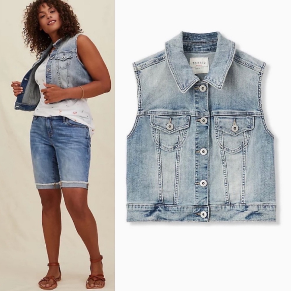 TORRID CROP DENIM VEST - LIGHT WASH